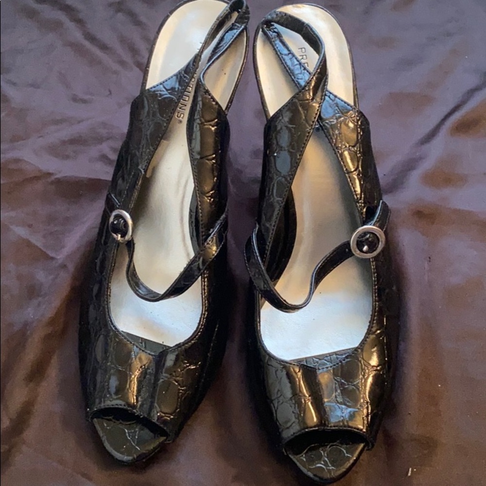 Kitten heels